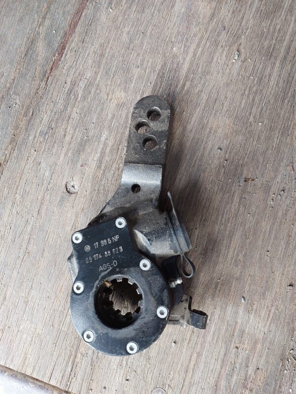 Float Trailer Brake Adjuster