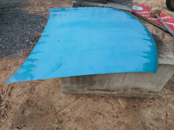 VR / VS Holden Bonnet - Image 4