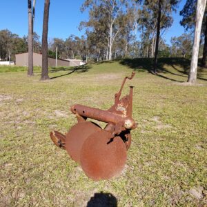 3 PL Massey Ferguson 2 furrow Disc Plough