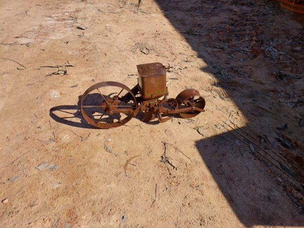 Single Row Planter Vintage