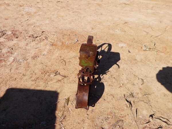 Single Row Planter Vintage - Image 5