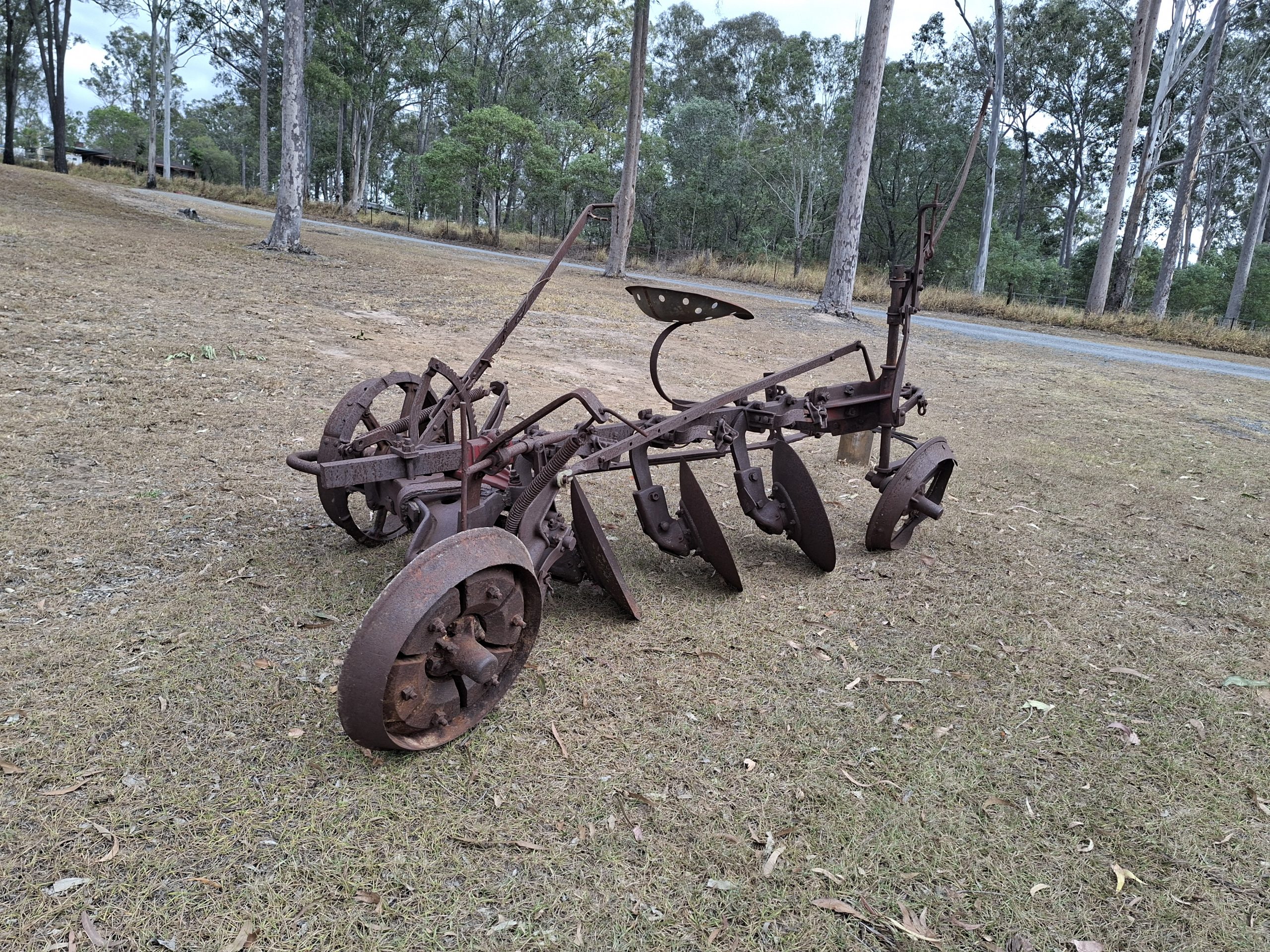Vintage Antique Sunshine 3 Furrow horse Drawn Disc Plough - Image 6
